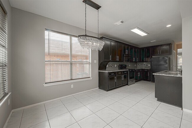 Building Photo - 19903 Diamond Hills Ln