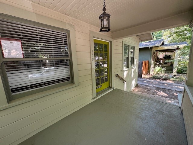 Photo - 2bd/1ba updated Midtown home