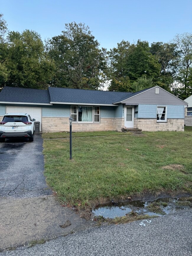 Building Photo - 613 S Eastside Dr Rental