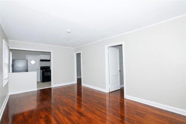 Photo - 3526 Conley St