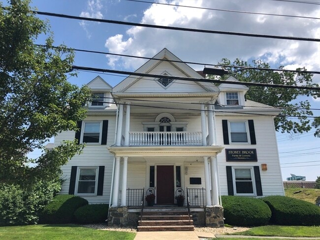 Building Photo - 445 Highland Ave Unit 1A