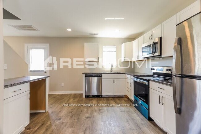 Photo - 646 9Th Terrace