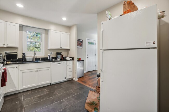 Photo - 7404 Dartmouth Ave