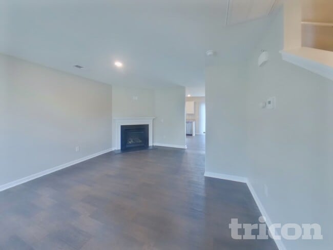 Photo - 283 Millen Dr