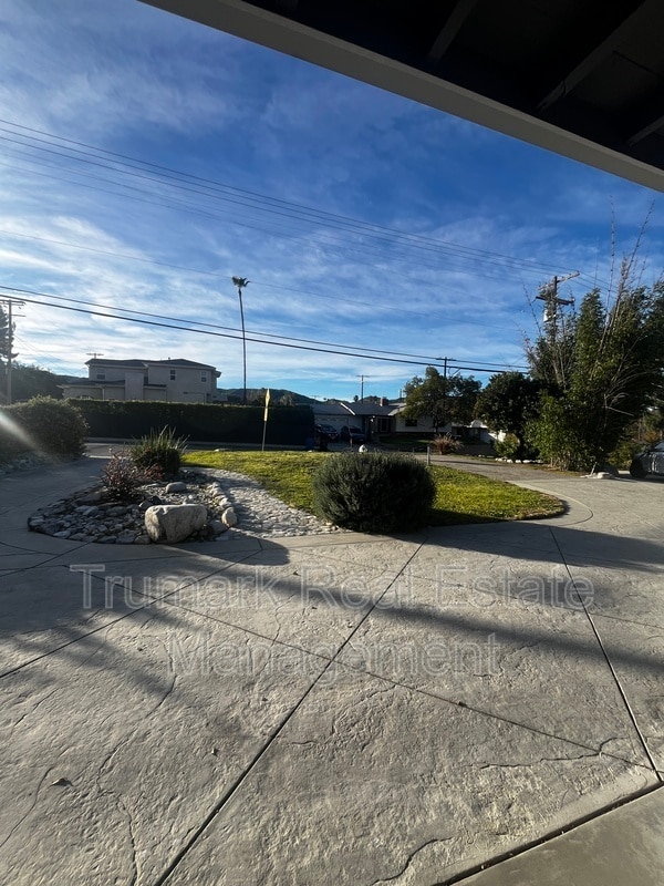 Photo - 8409 Wentworth St