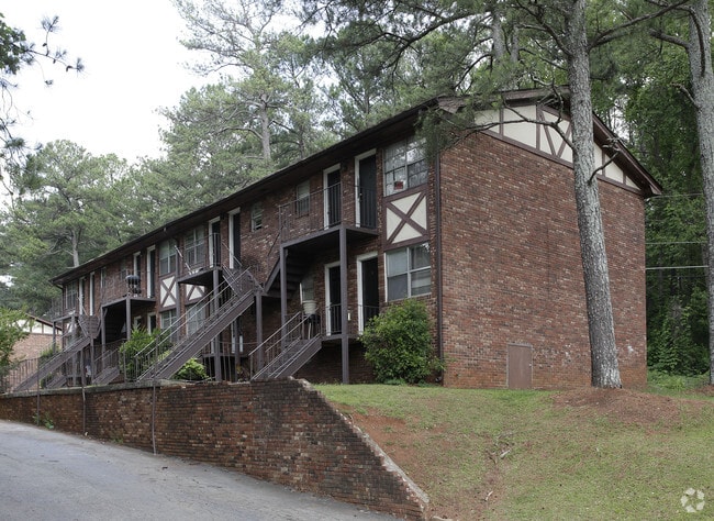 Essex House Apartments - Essex House Apartments