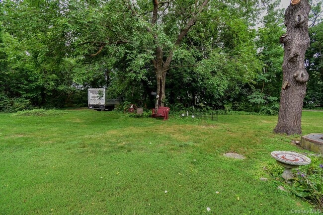 Photo - 376 Terryville Rd