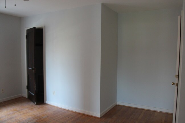 Photo - 720 N Monroe St Unit 2