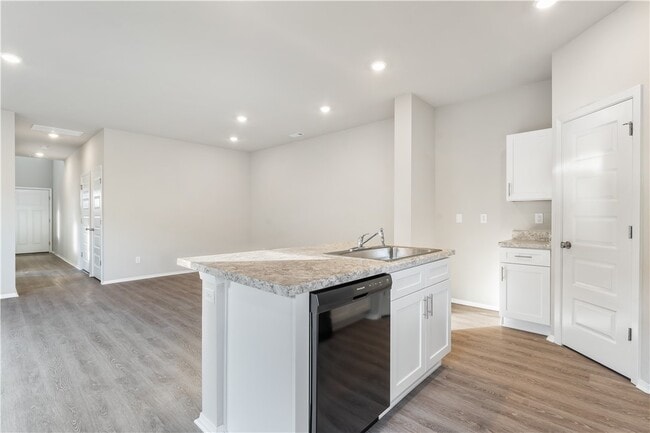 Photo - 6812 Memphis