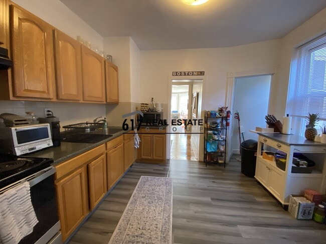 16 Fuller St Unit 5