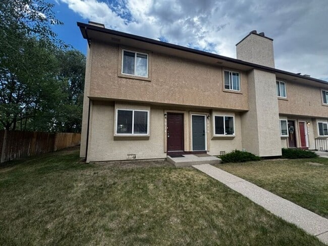 Building Photo - 3014 Starlight Cir