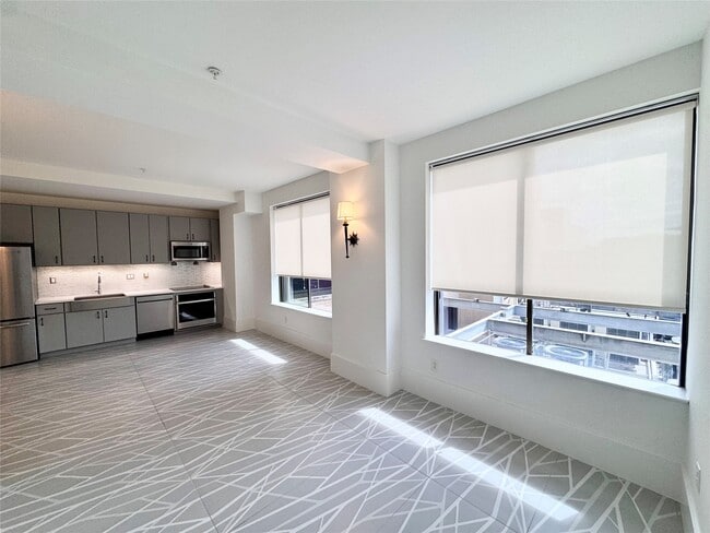 Photo - 2201 Market St Unit 607