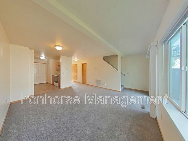 Photo - 2460 Wheeler Dr Unit B