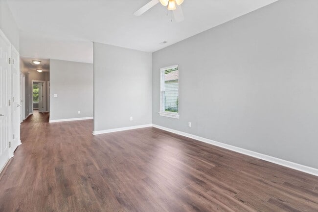 Photo - 211/213 Lloyd Street Unit 213