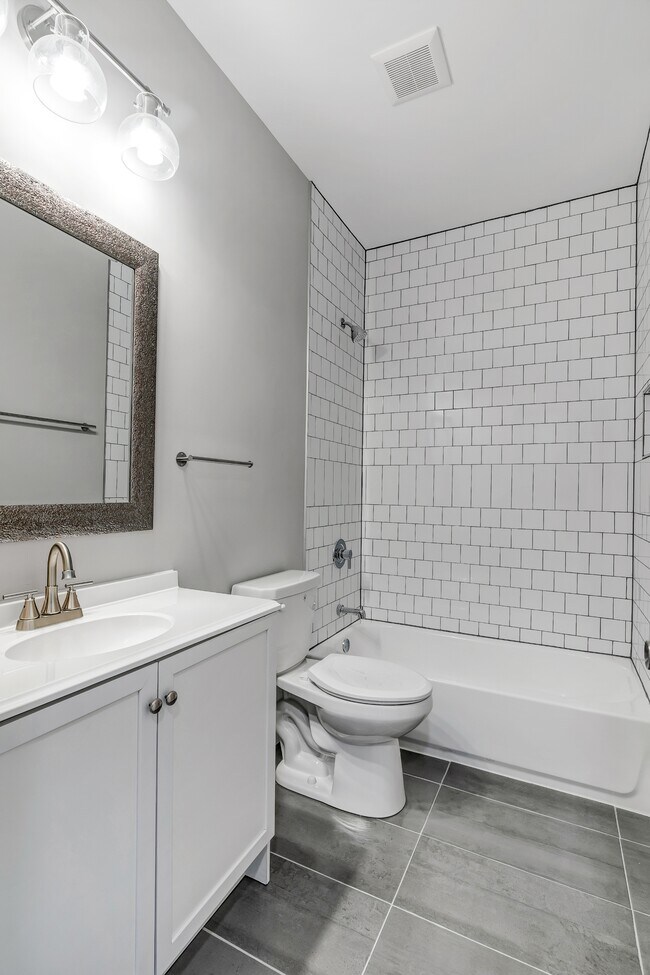 Photo - 3409 Juniata St - A