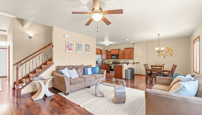 1795 Sara Ct