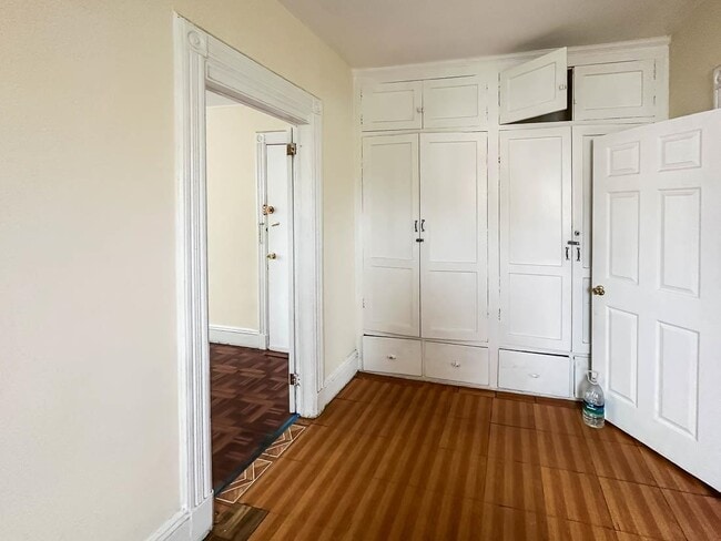 Photo - 170 St Pauls Ave Unit 3