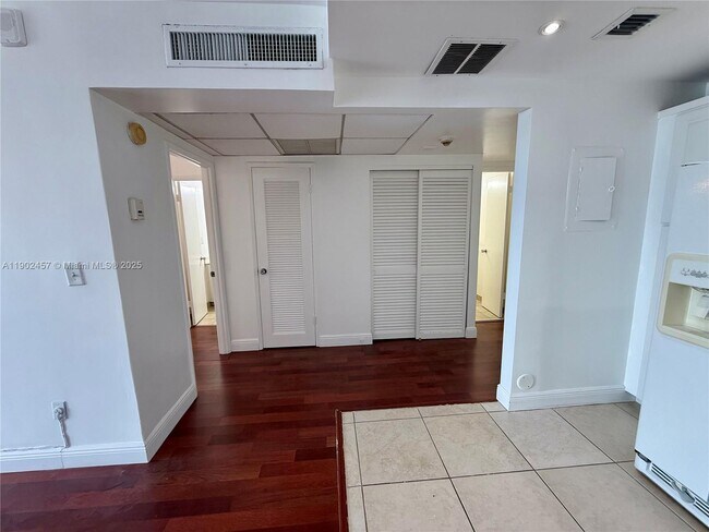 Photo - 19390 Collins Ave Unit 1423