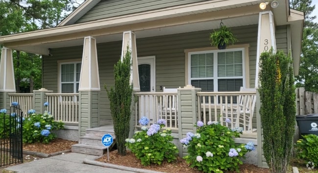 Building Photo - 3003 Country Club Dr Rental