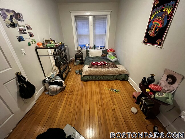 Photo - 8 Farrington Ave Unit 4