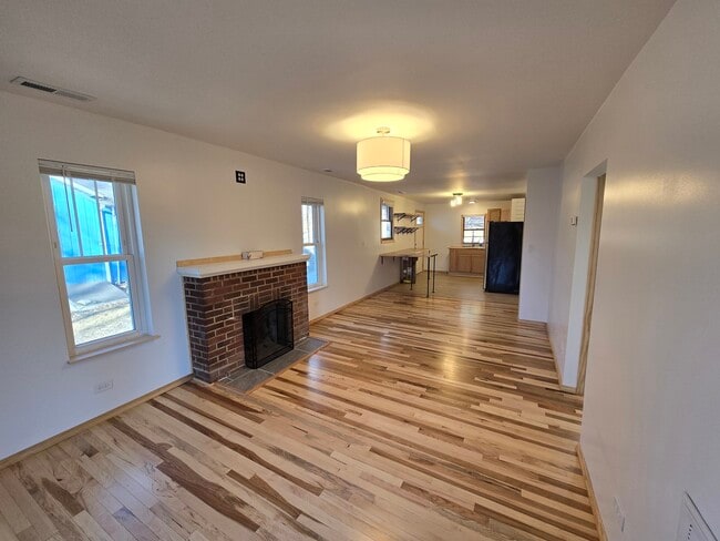 Photo - 3352 E 2059th Rd