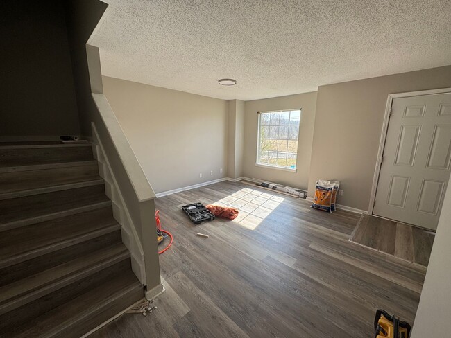 Photo - Townhouse in Murray Unidad 904 Southwood Drive D