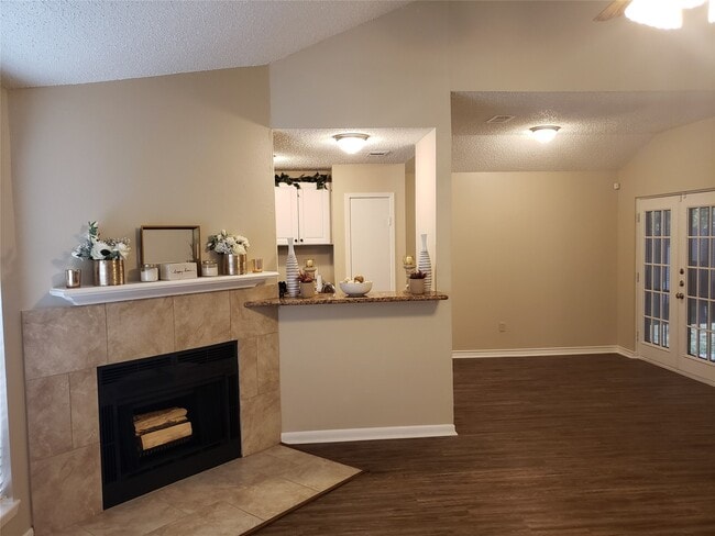 Photo - 7707 Bluejay Twin Cir