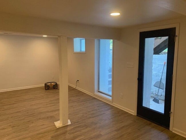 Photo - 4373 Maryland Ave