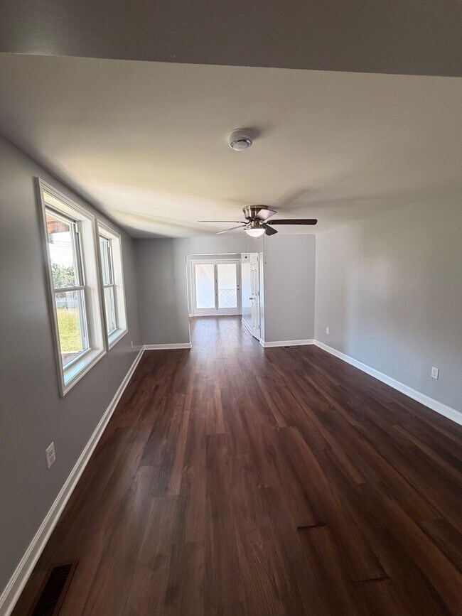 Photo - 1803 Homberg Ave
