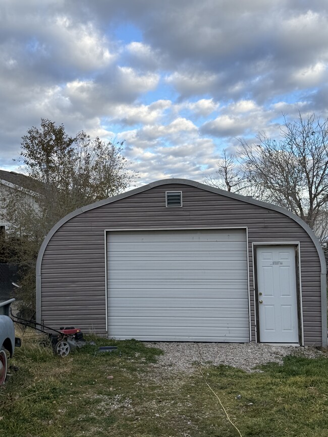 Detached garage/shop - 7882 W Bridgton Dr