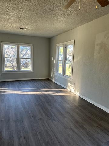 Photo - 2550 S 21st St