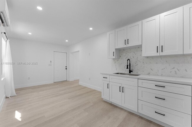 Photo - 2610 NW 83rd Ave