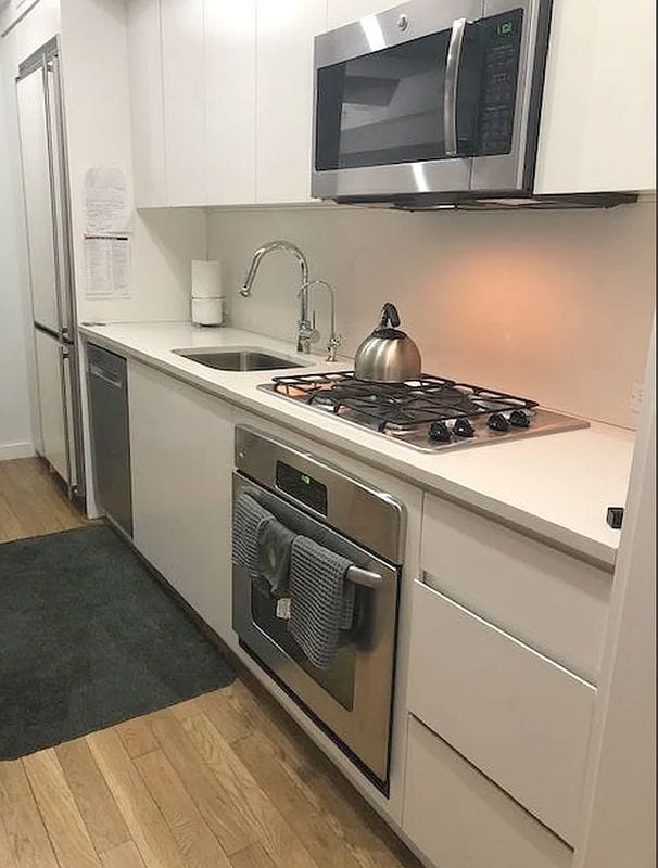 Photo - 90 William St Unit 12-F