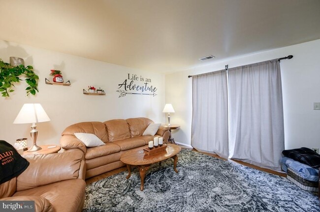Building Photo - 130 Roberta Jean Ave Rental