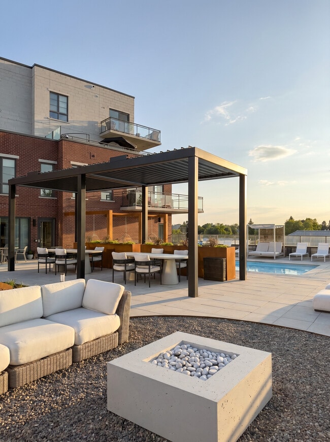 Building Photo - Aera Chambly