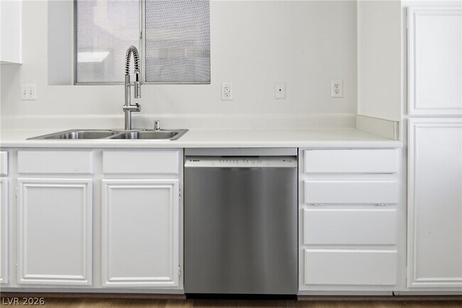 Photo - 6224 Caprino Ave