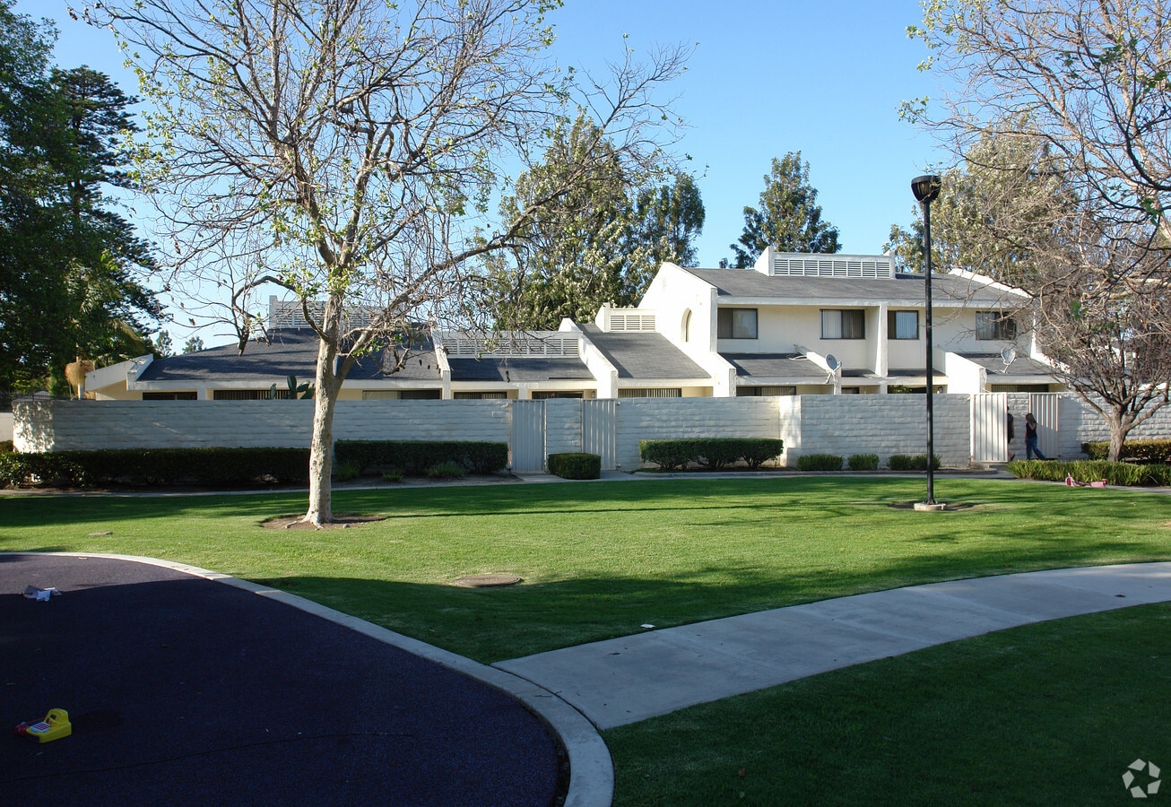 Photo - 7995 Telephone Rd