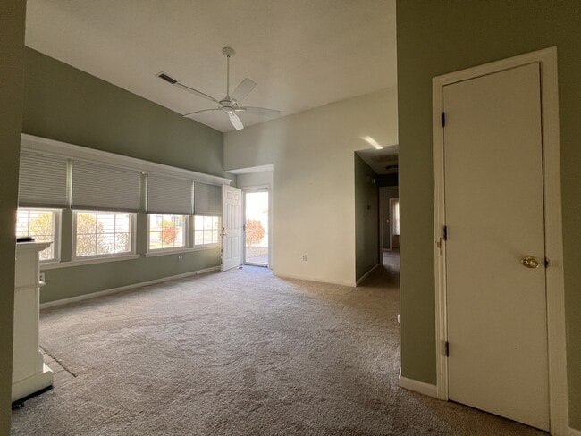 Photo - 117 Whitehaven Ct