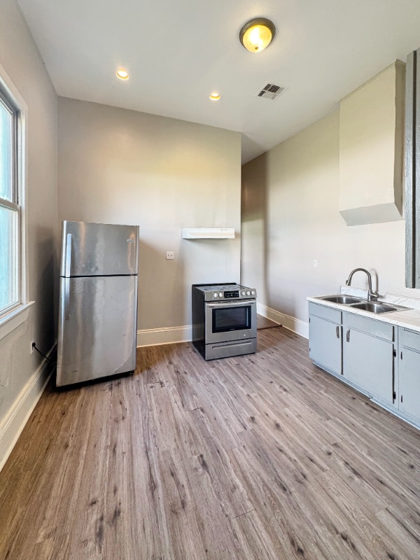 Photo - 3159 Urquhart St