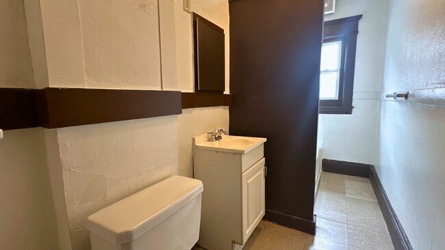 Photo - 58 Lester St Apartamento Unidad 1L