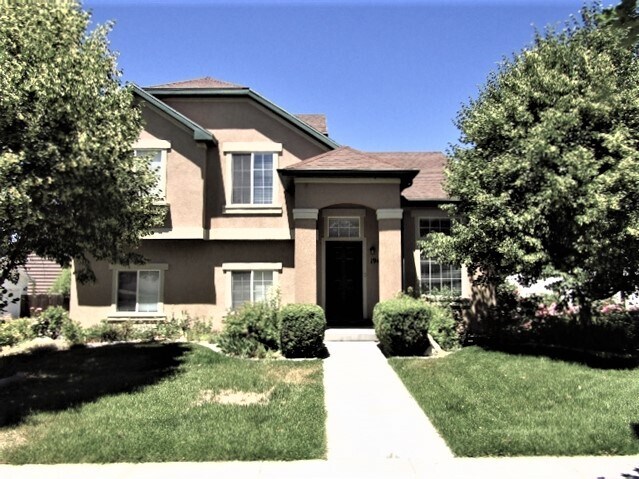 194 W 1430 N - 194 W 1430 N House