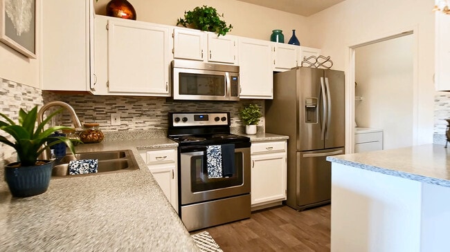 Kitchen - San Tropez Rental