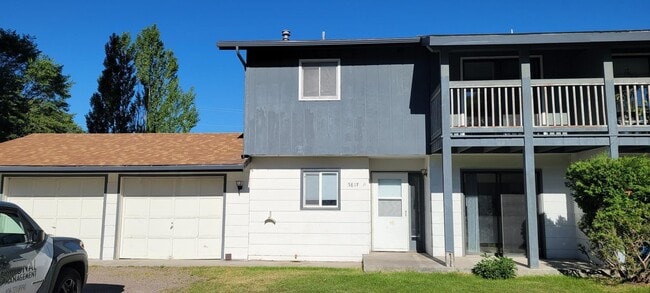 Building Photo - HEL5817 Unit B