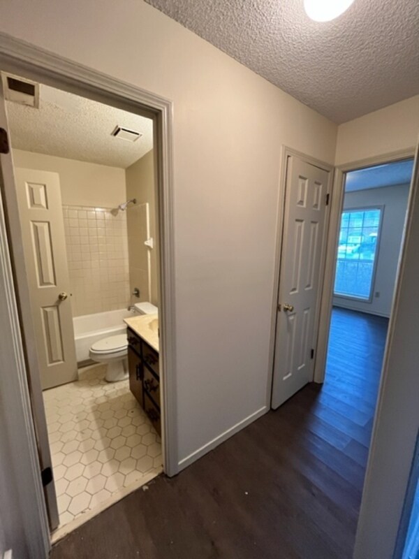 Photo - 7013 Wesley Ct