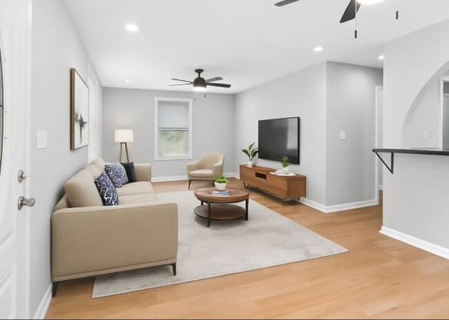 Photo - 2243 Spruce Ave