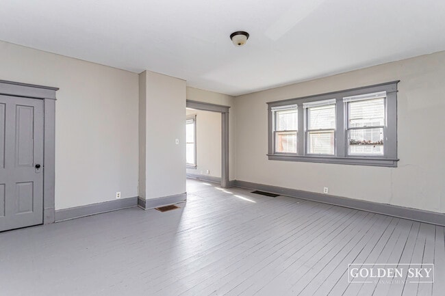 Photo - 1114 Mourer St