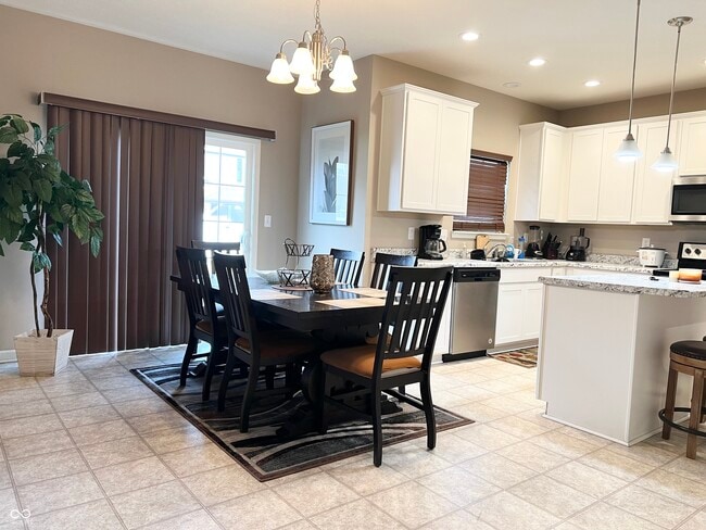 Photo - 1694 Wedgewood Pl