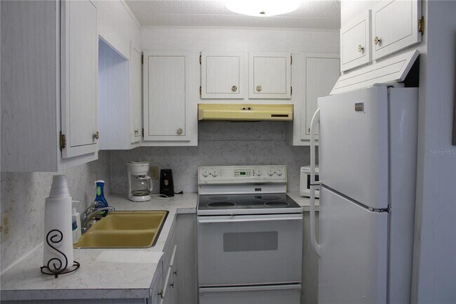 Photo - 10315 Cortez Rd W