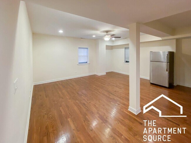 Photo - 1827 W Leland Ave Unit GDN