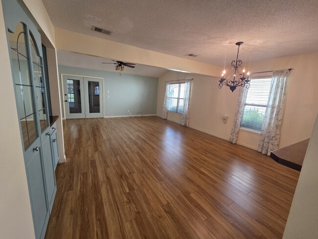 Photo - 35120 Whispering Oaks Blvd